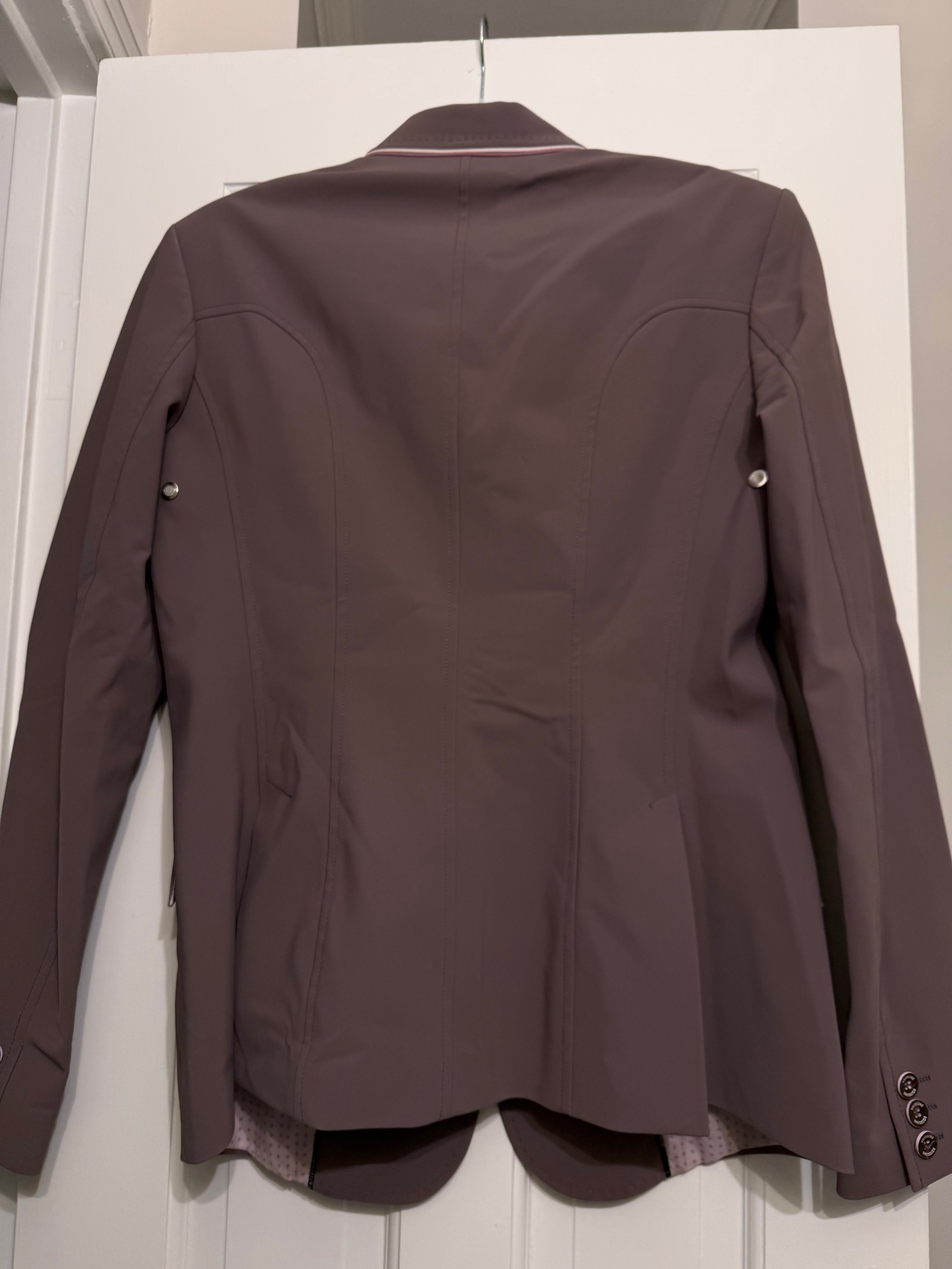 Equiline showcoat IT46