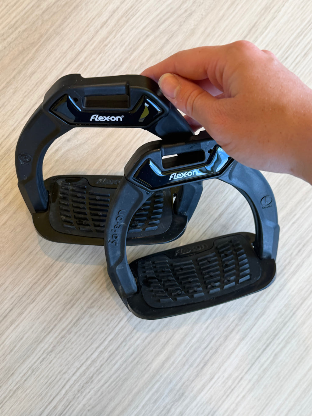 Flex-On Junior Stirrups